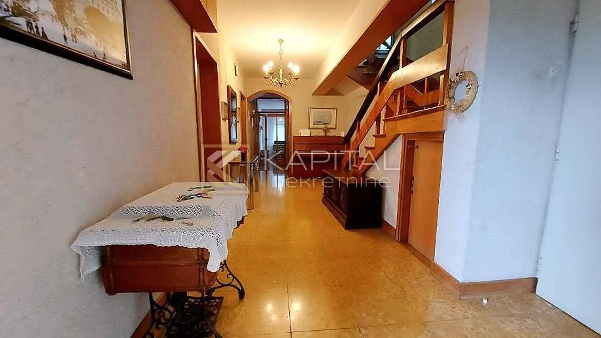 selce, samostojeća kuća s velikom okućnicom - slika 4