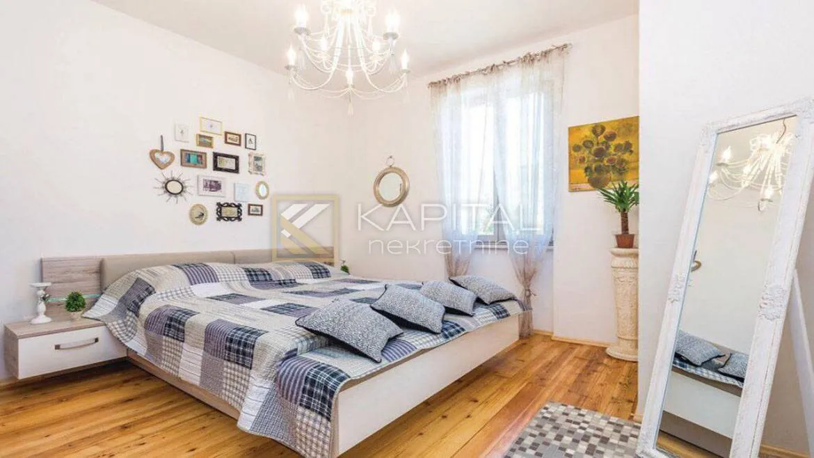 ičići, prekrasna villa s bazenom - slika 8
