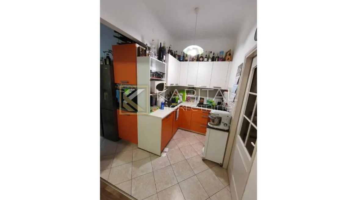 funkcionalan 3s+db u širem centru (1. kat, zatvoren balkon) - slika 4