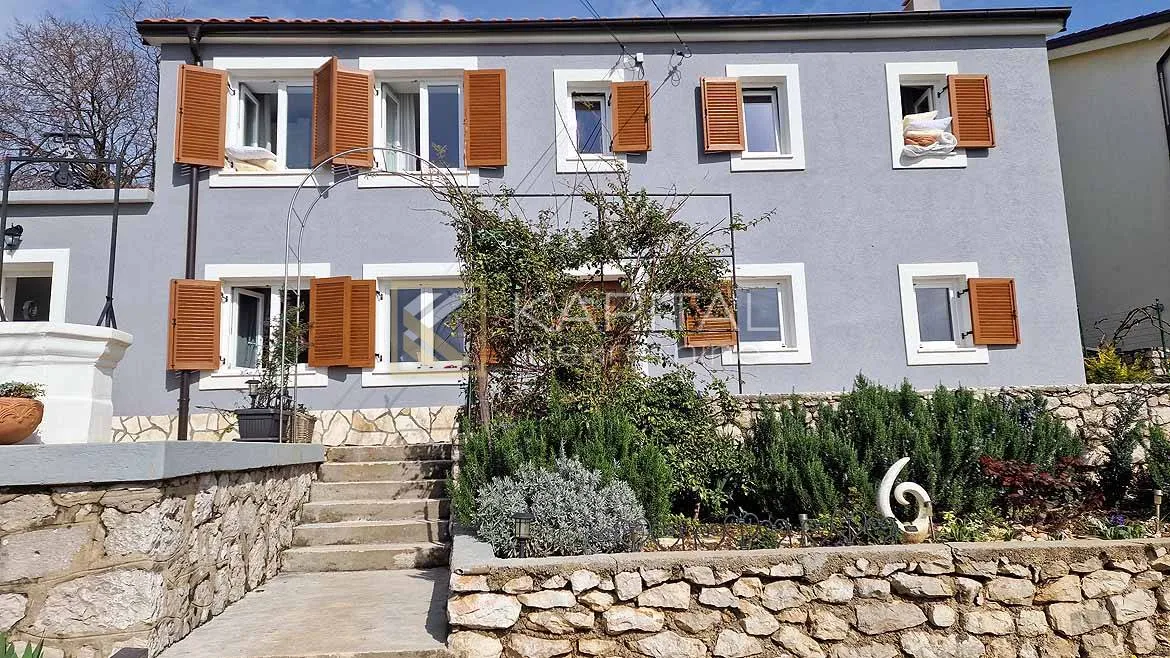 Kuća Kostrena uređeno okućnica 1000m2 pogled - Kostrena Sveta Lucija, Kostrena