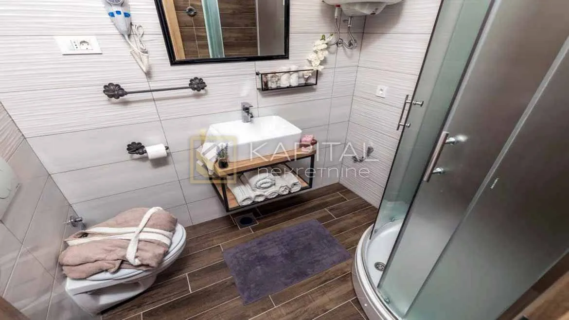 rijeka korzo, dva uređena apartmana - slika 8