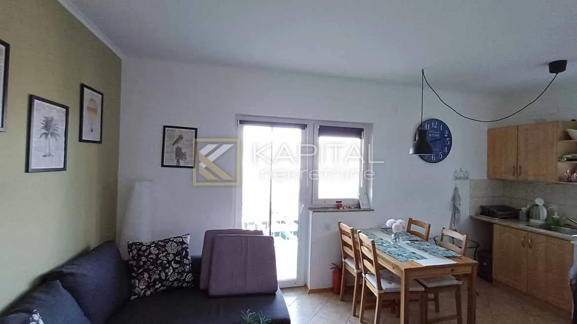 dobrinj, polje, samostojeća s predivnim pogledom, potencijal!!! - slika 2