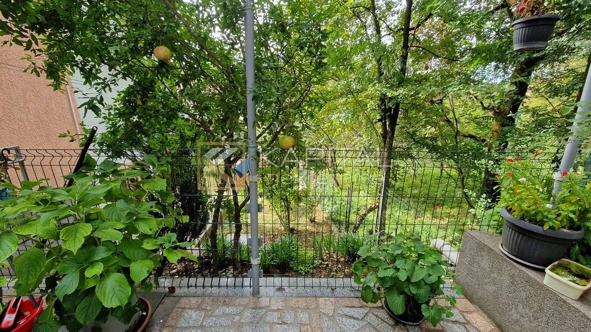 prodaje se 2s+db stan od 65 m² – sroki - slika 8