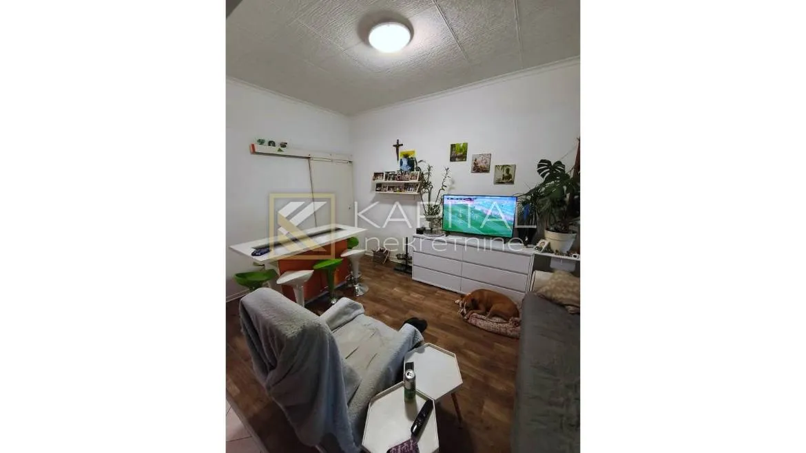funkcionalan 3s+db u širem centru (1. kat, zatvoren balkon) - slika 3