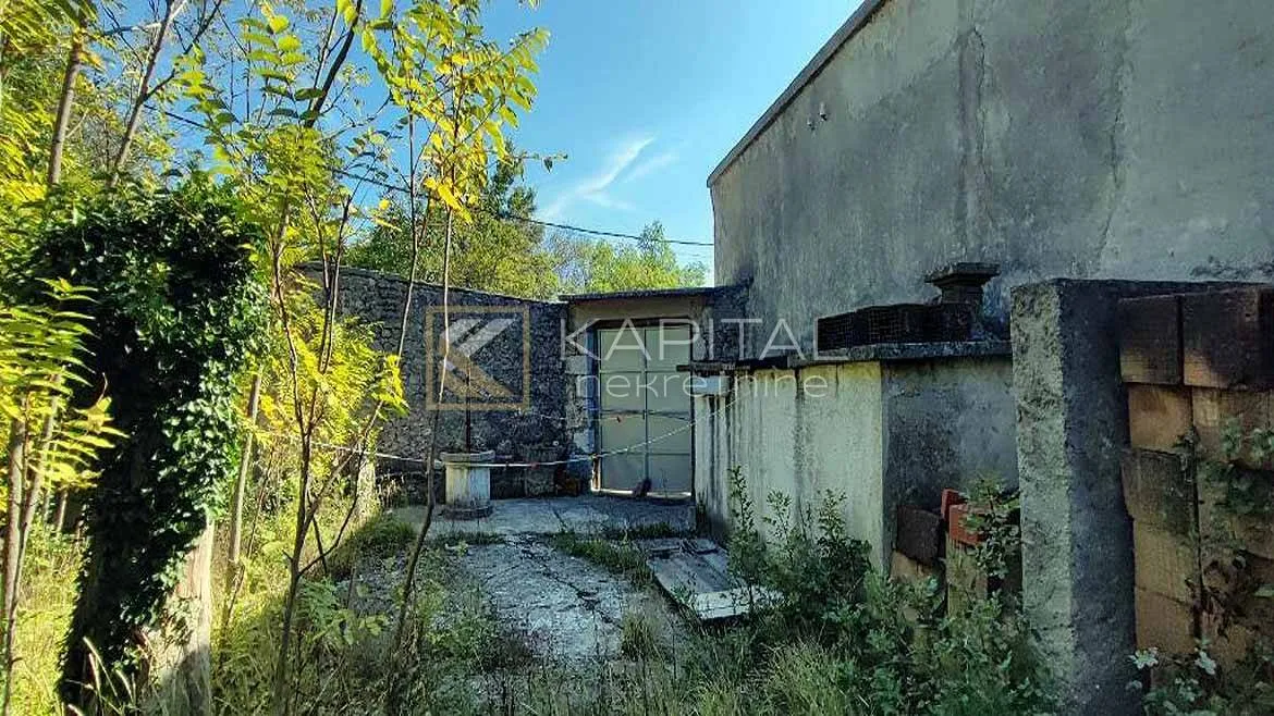zaleđe crikvenice, samostojeća starina s pogledom - slika 4