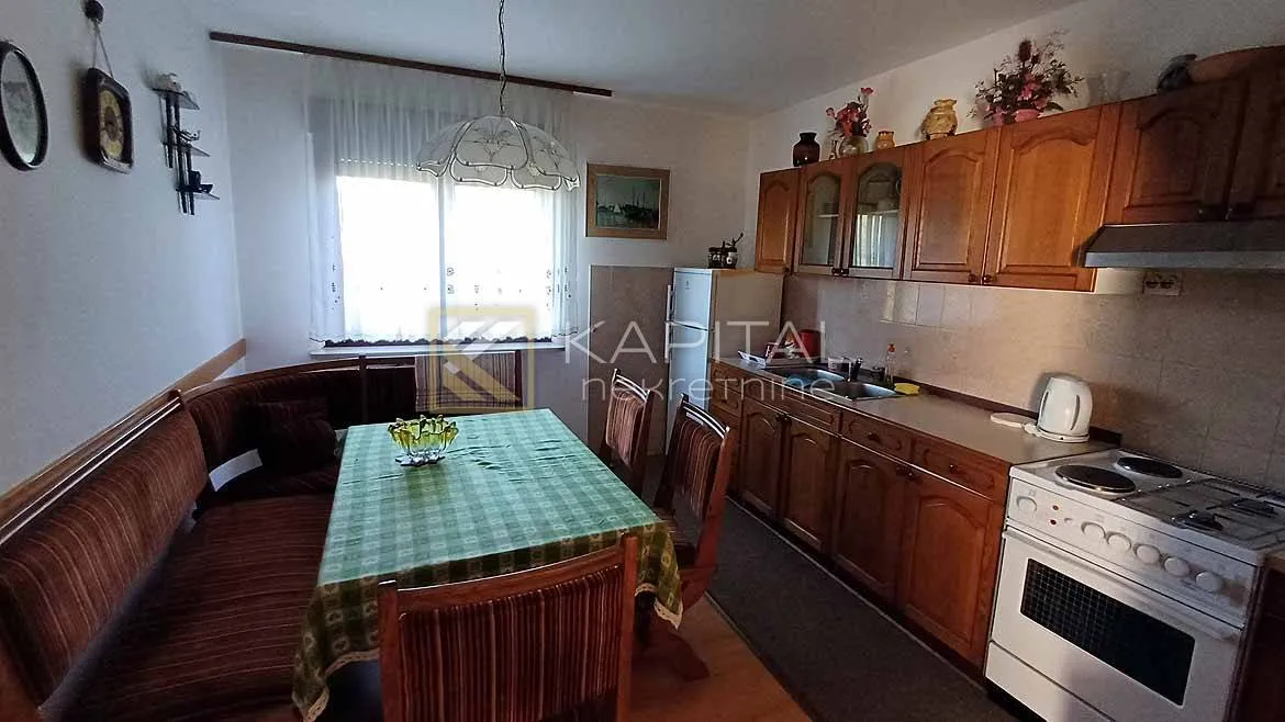 jadranovo, samostojeća kuća s garažom - slika 9