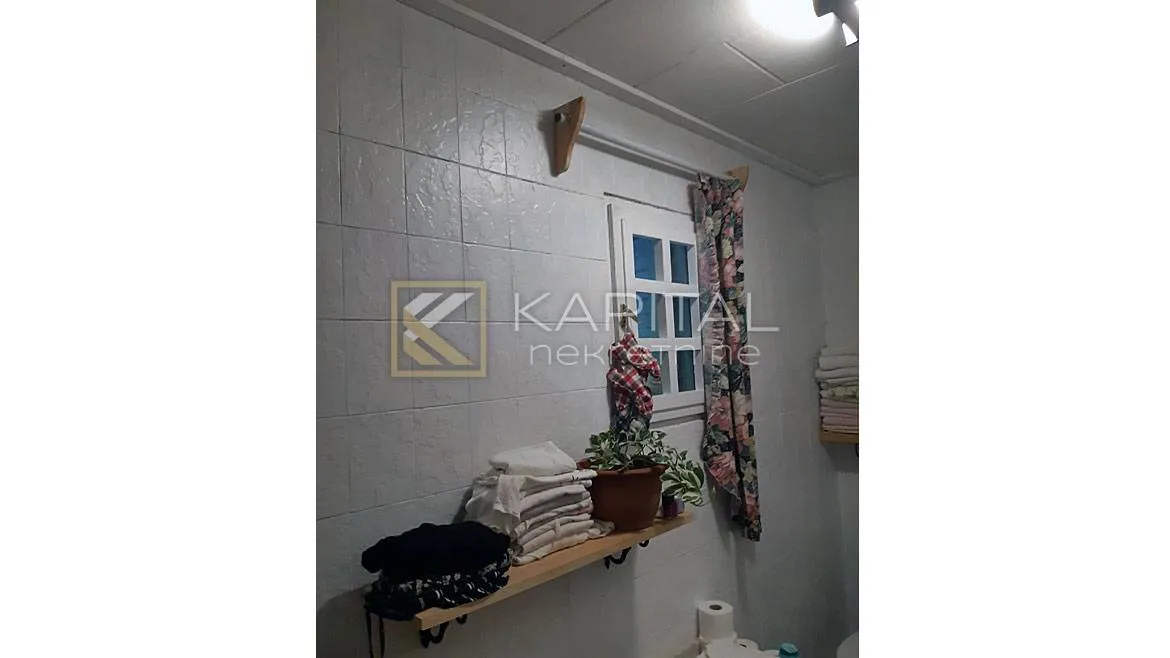 fužine kuća na kat - slika 13