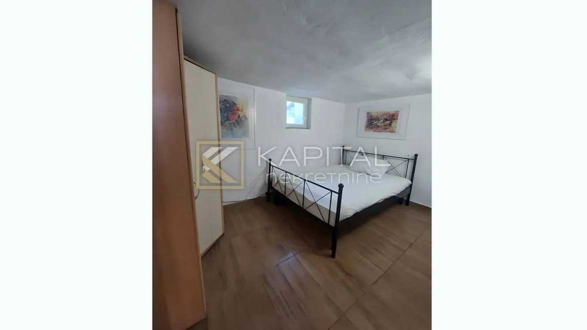 kastav kuća s poslovnim prostorom - slika 7