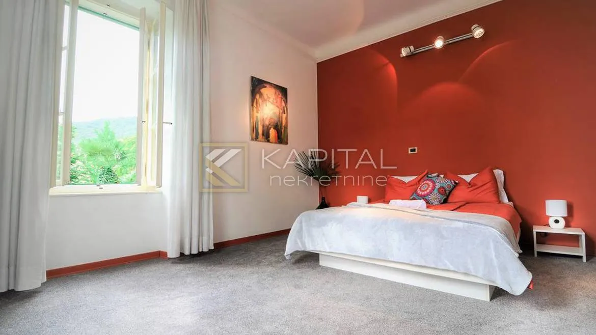 opatija 50m od mora, stan 200 m2, okućnica, parking! - slika 3