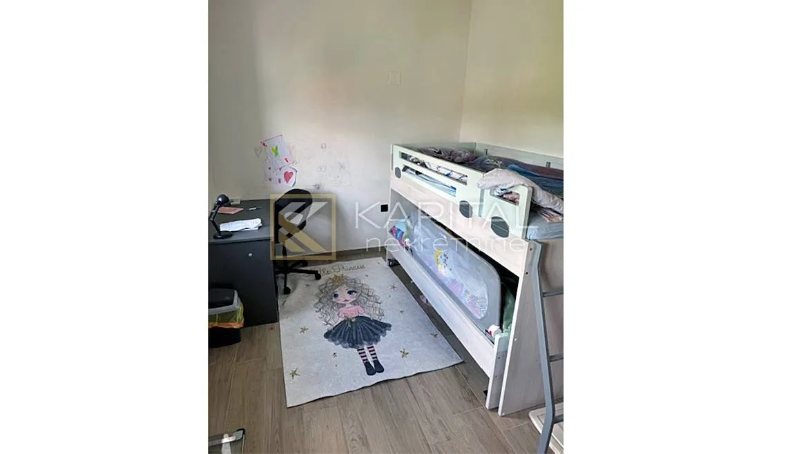 viškovo centar, kuća s dva uređena stana - slika 6