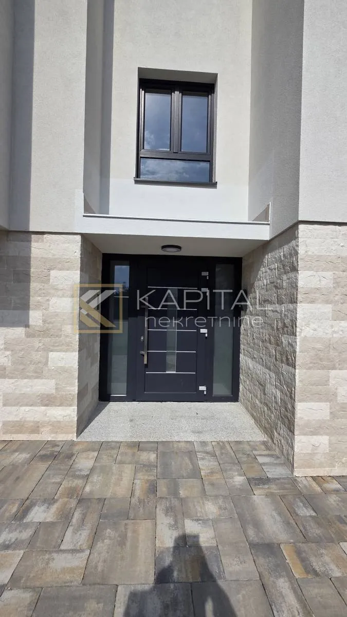 kastav rubeši! 3s+db, 105 m2, garaža48 m2, velika okućnica! - slika 4