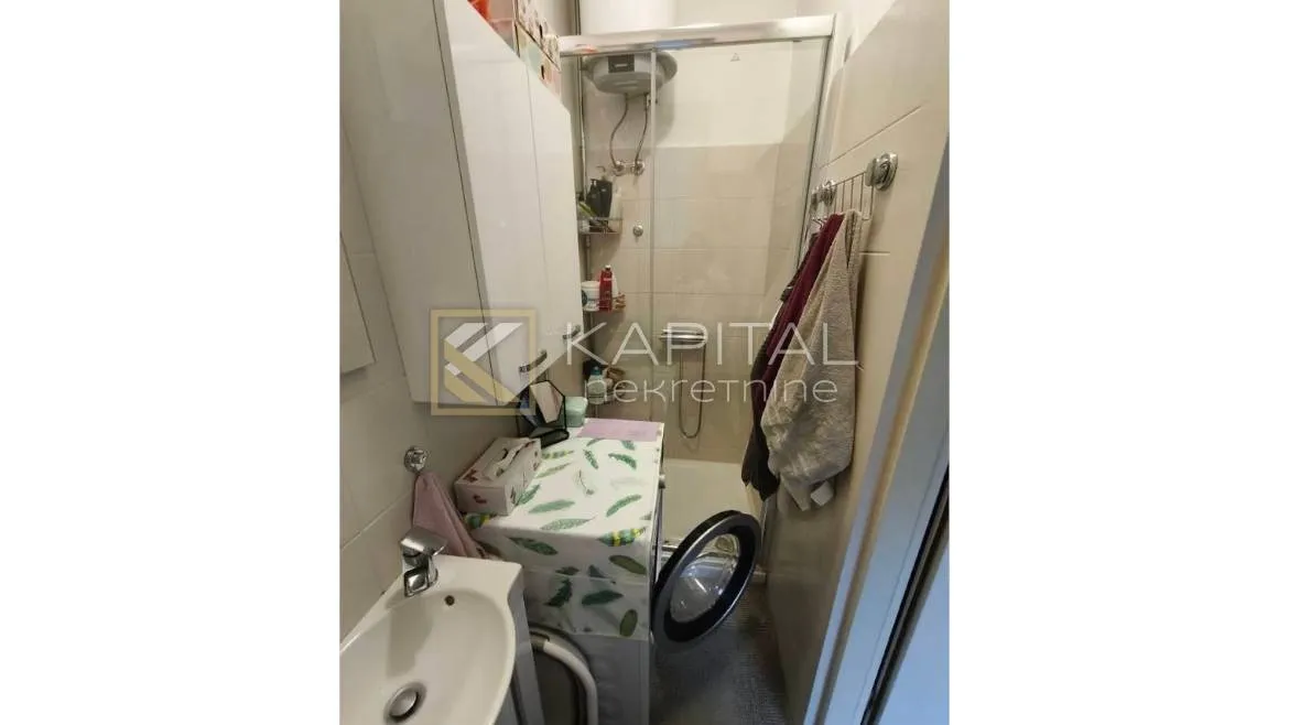 funkcionalan 3s+db u širem centru (1. kat, zatvoren balkon) - slika 6