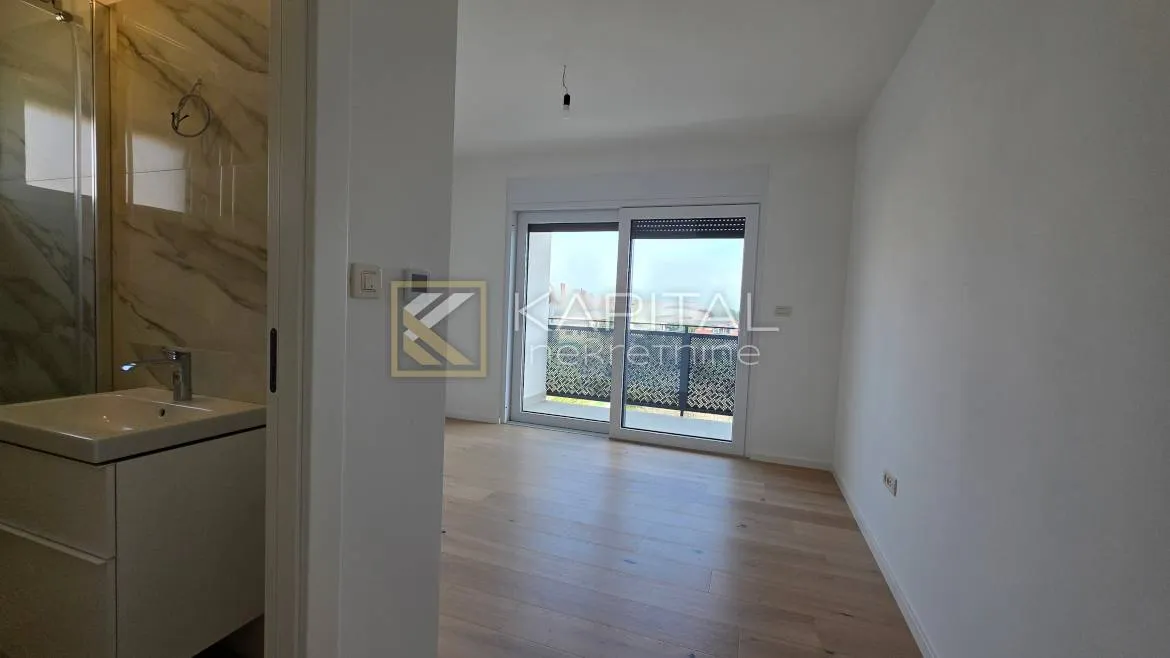 kastav rubeši! 3s+db, 105 m2, garaža48 m2, velika okućnica! - slika 7