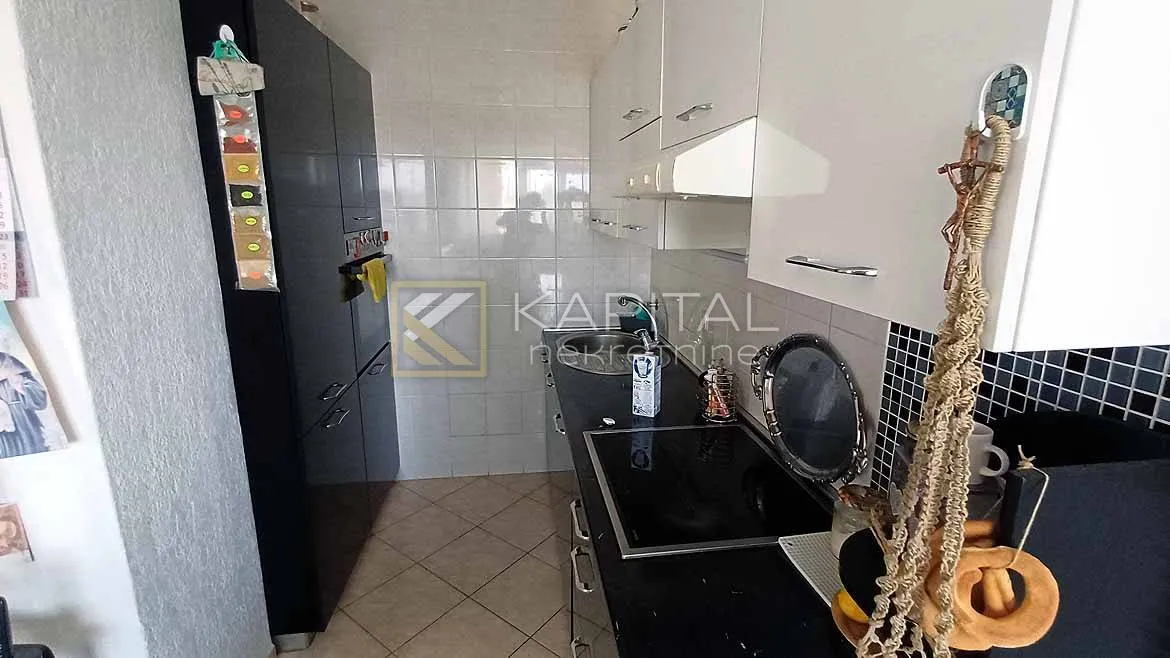 omišalj, samostojeća apartmanska kuća na 100m od mora - slika 5