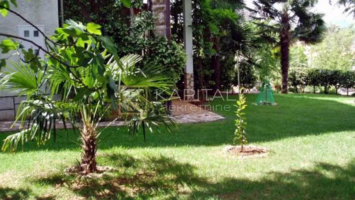 malinska, samostojeća villa na 100 m od mora !!! - slika 2