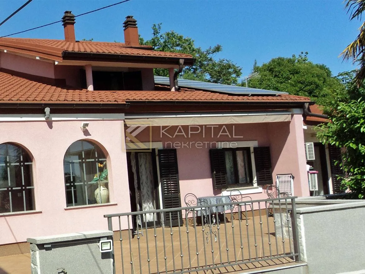 podmurvice,samostojeća kuća s 3 stana - slika 3