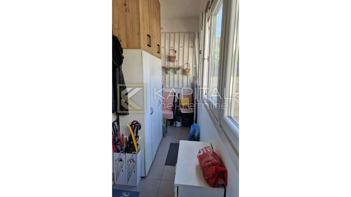funkcionalan 3s+db u širem centru (1. kat, zatvoren balkon) - slika 10