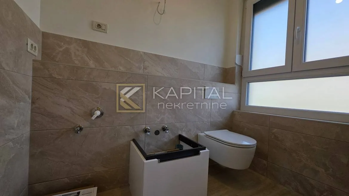 kastav rubeši! 3s+db, 105 m2, garaža48 m2, velika okućnica! - slika 10