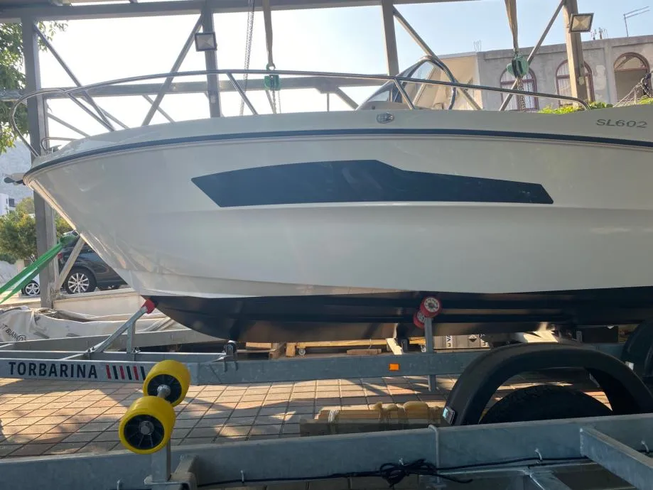 karnic 6.70 m (sl602) - sundeck, model 2024 - slika 9