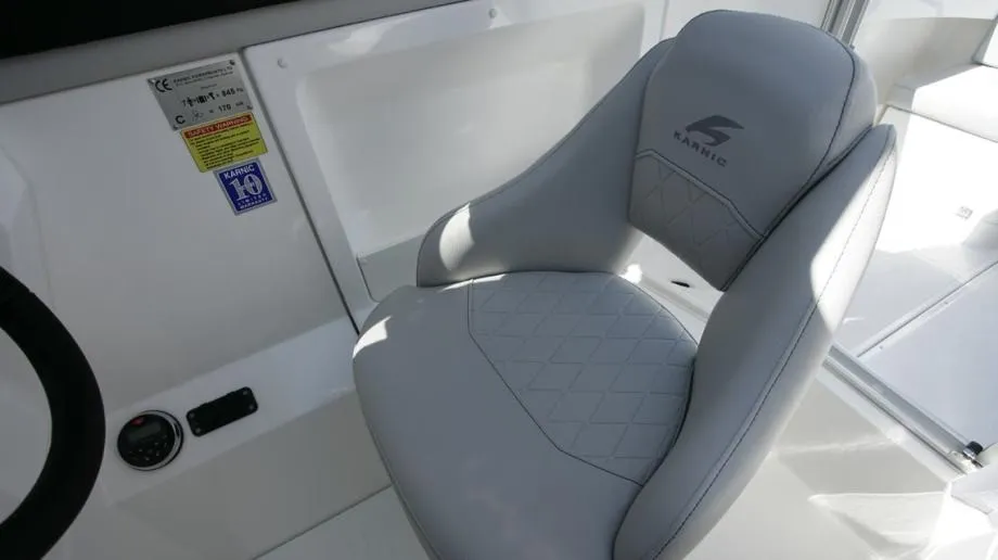 karnic 7.08 m (2255 storm) - cruiser, model 2023 - slika 18