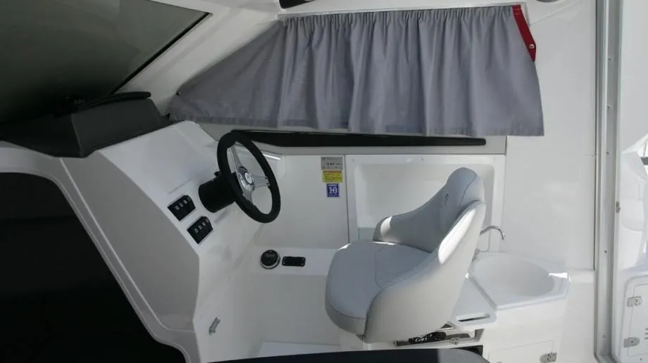 karnic 7.08 m (2255 storm) - cruiser, model 2023 - slika 19