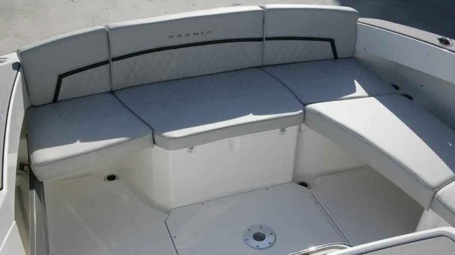 karnic 7,08 m (22sr) - cabin cruiser, model 2023 - slika 19