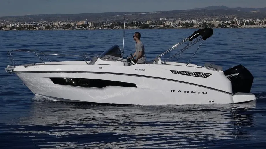 KARNIC 7.15 m (SL652) - SUNDECK, MODEL 2024 - Makarska