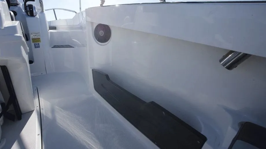 karnic 7.15 m (sl652) - sundeck, model 2024 - slika 16