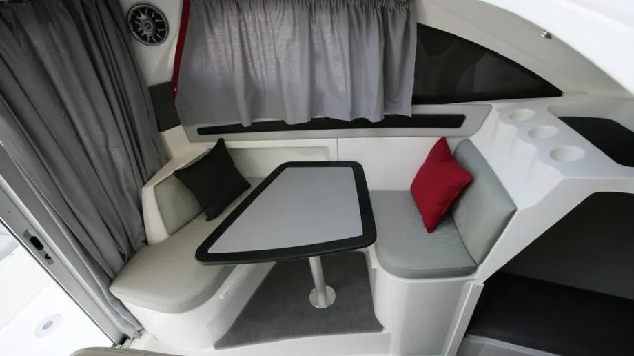 karnic 7.80 m (2455 storm) - cruiser, model 2023 - slika 12