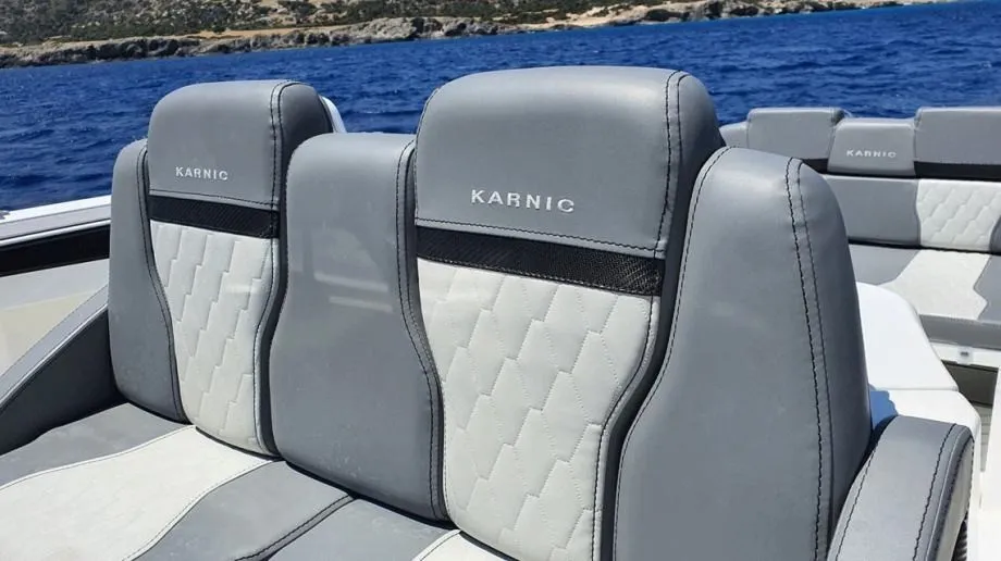 karnic 7.85 m (sl701) - otvoreni pramac/kabina u konzoli, model 2024 - slika 15