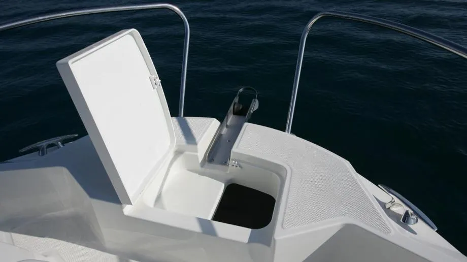 karnic 7,08 m (22sr) - cabin cruiser, model 2023 - slika 10