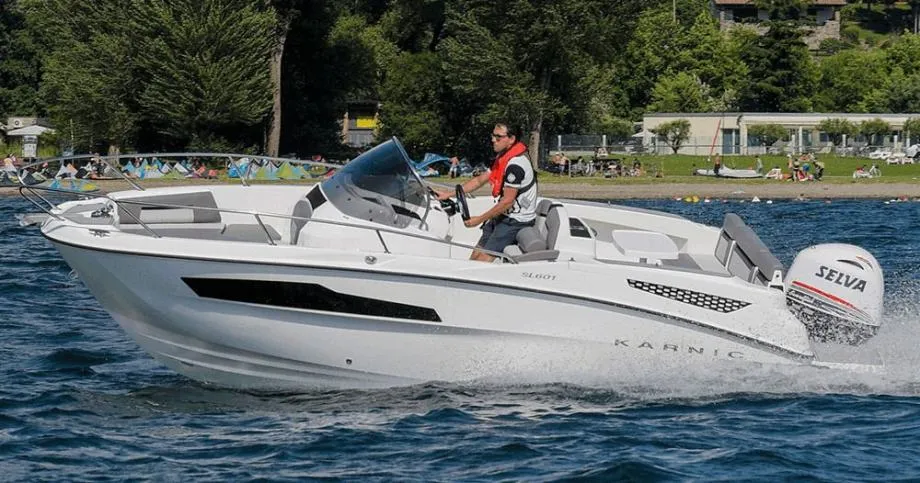 karnic 6.70 m (sl601) - otvoreni pramac/kabina u konzoli, model 2024 - slika 12