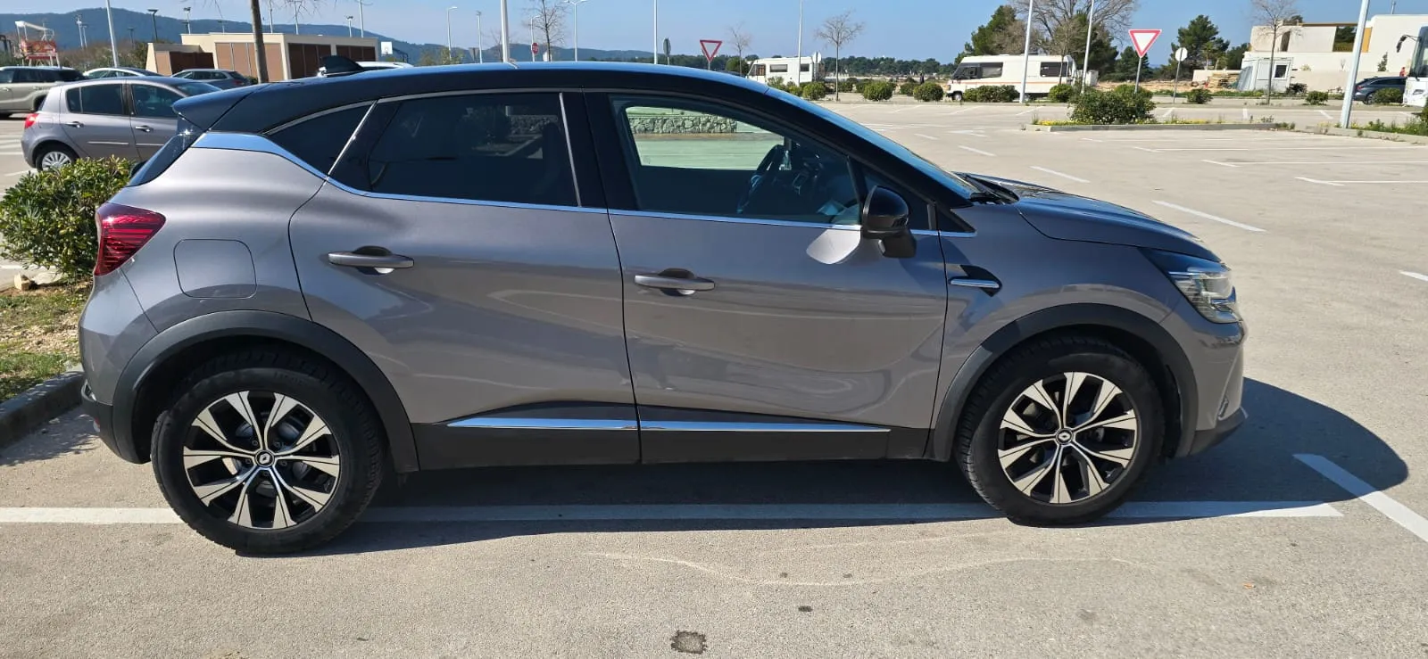 renault captur 1.3 tce techno edc – garancija - slika 4