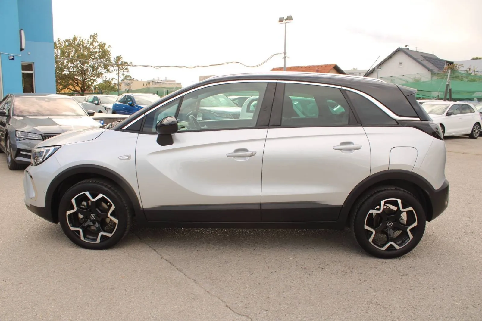 opel crossland 1.2 turbo ultimate *led, navigacija, kamera* - slika 8