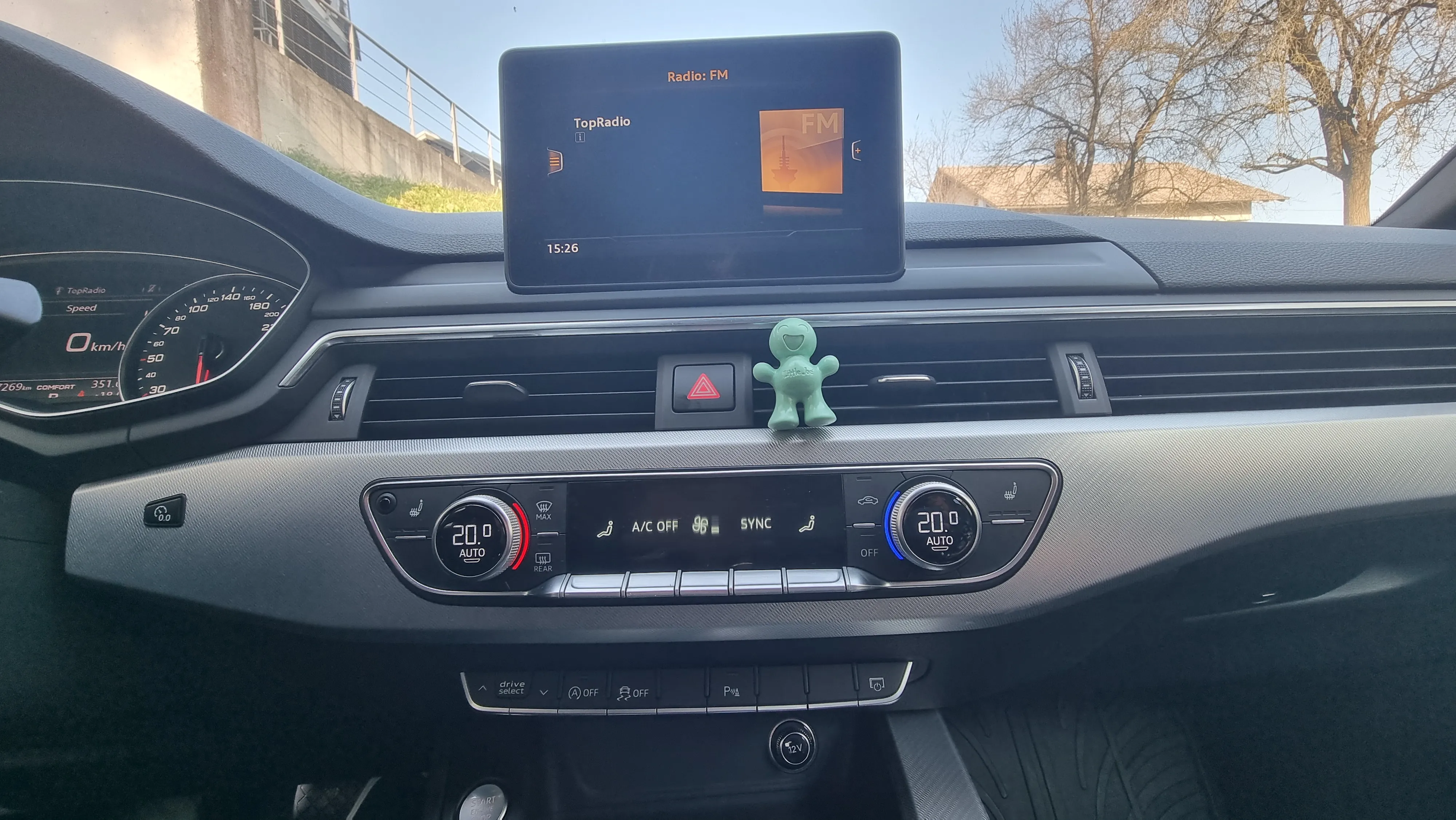 audi a4 2,0 tdi automatik, s line, led, alkantara, 140kw - slika 8