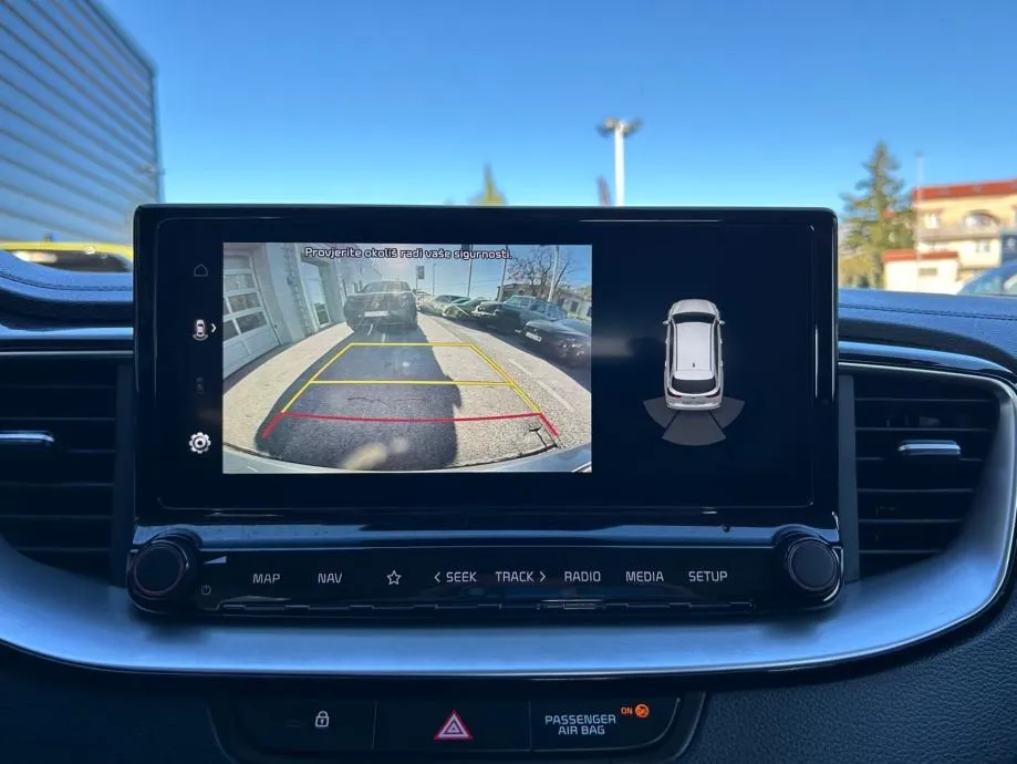 kia ceed 1.6 crdi - 2023 - servisna - navi - garancija - reg.1.god. !! - slika 14