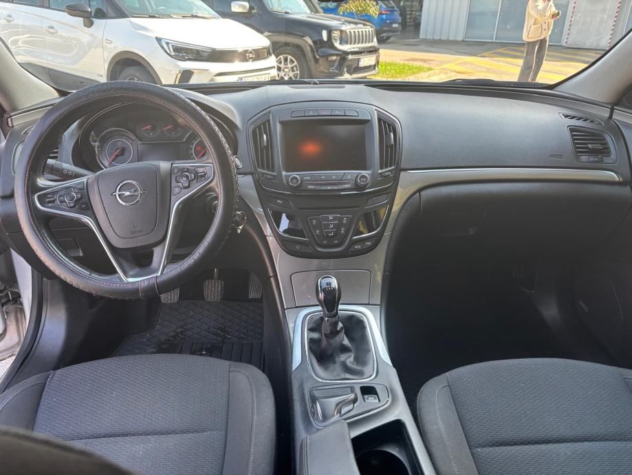 opel insignia edition 2.0 cdti 103 kw reg do 03/2026 - slika 12