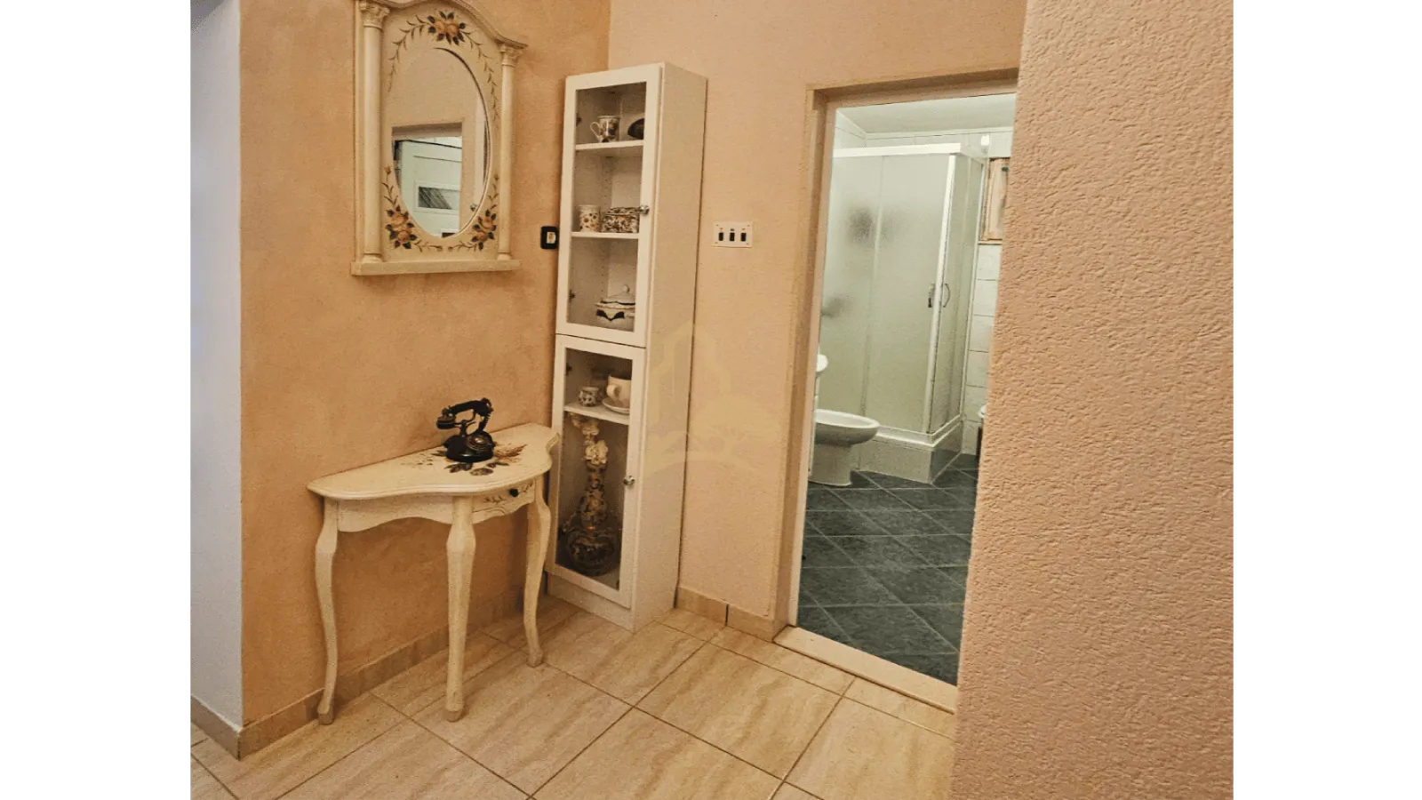 apartmanska vila s potencijalom, seget vranjica - slika 8