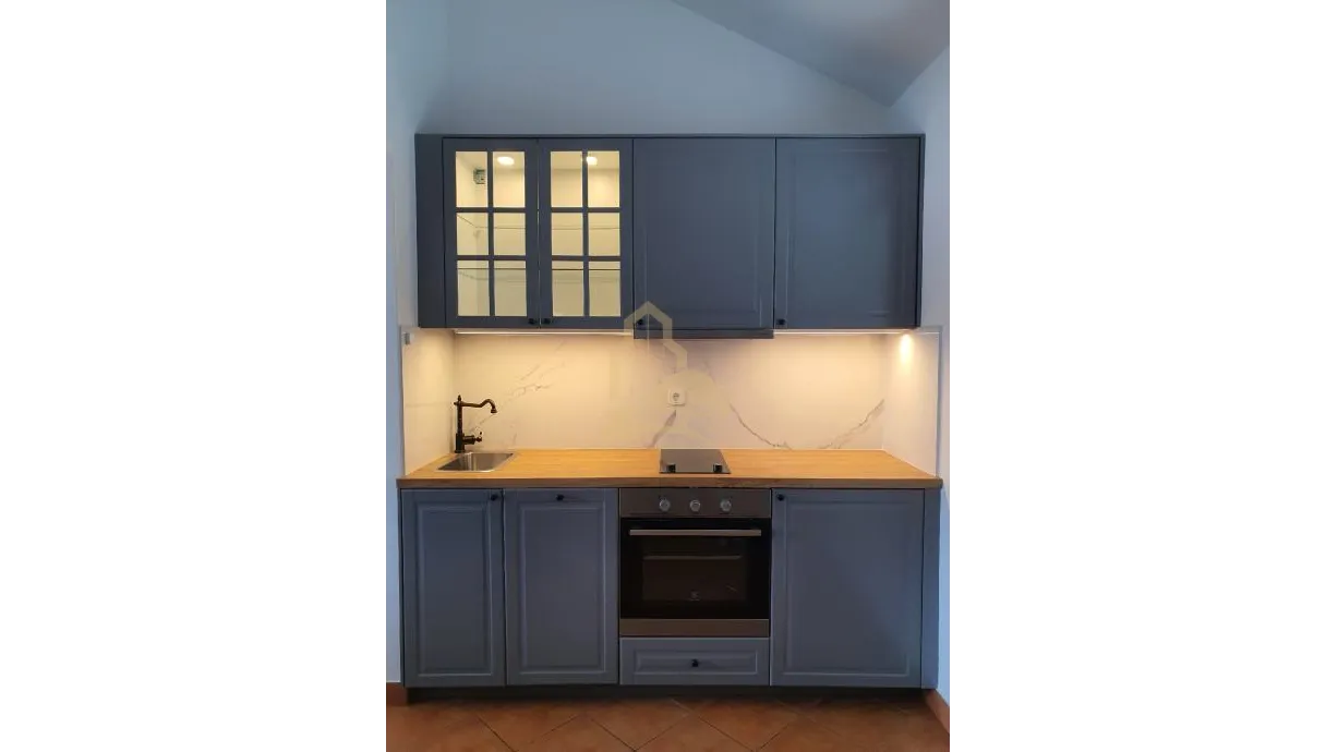2 apartmana s pogledom na paški zaljev, 81m2 - slika 8
