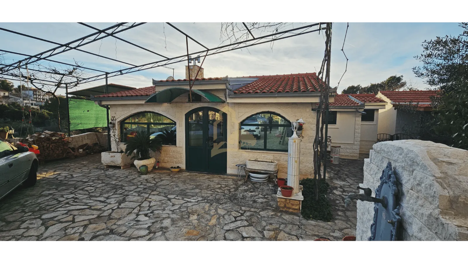 apartmanska vila s potencijalom, seget vranjica - slika 20