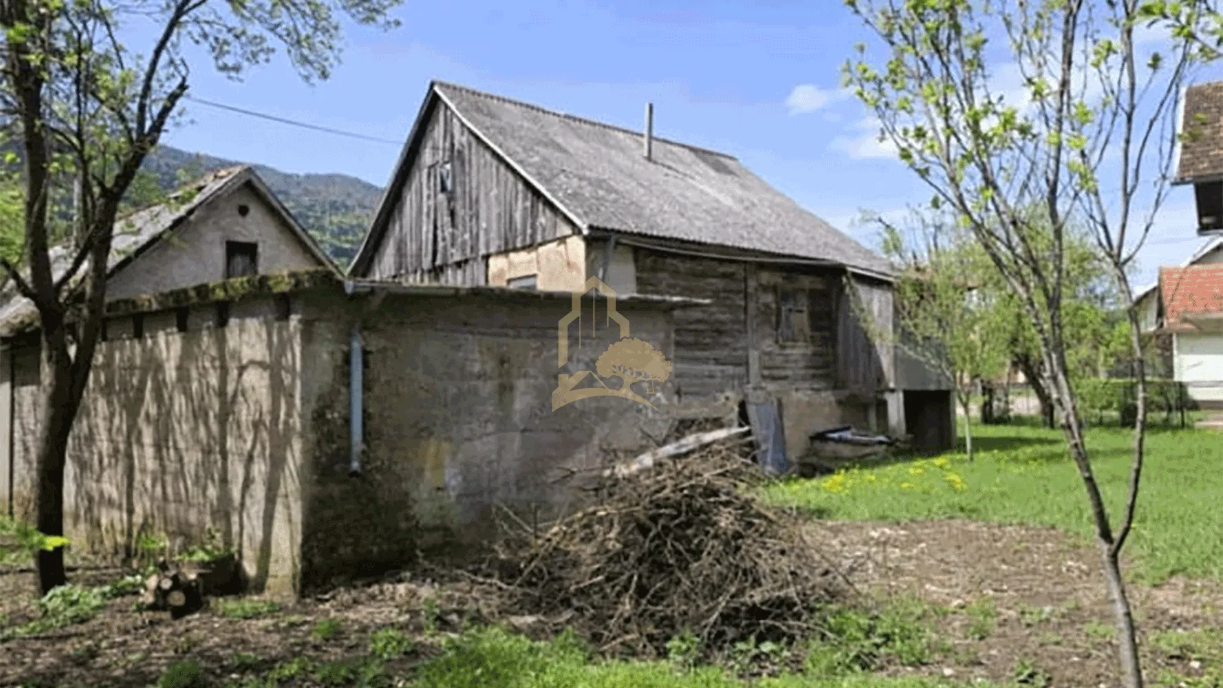 ličko lešće - autentična lička kuća s pomoćnim objektima - slika 4