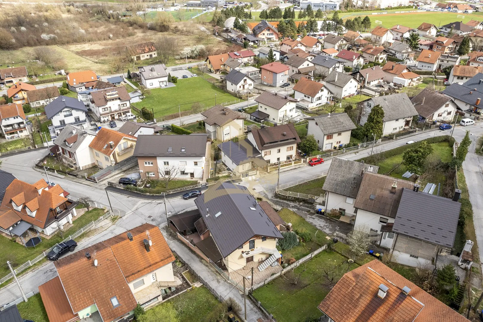 adaptirana kuća s dva manja stana, samobor - slika 29