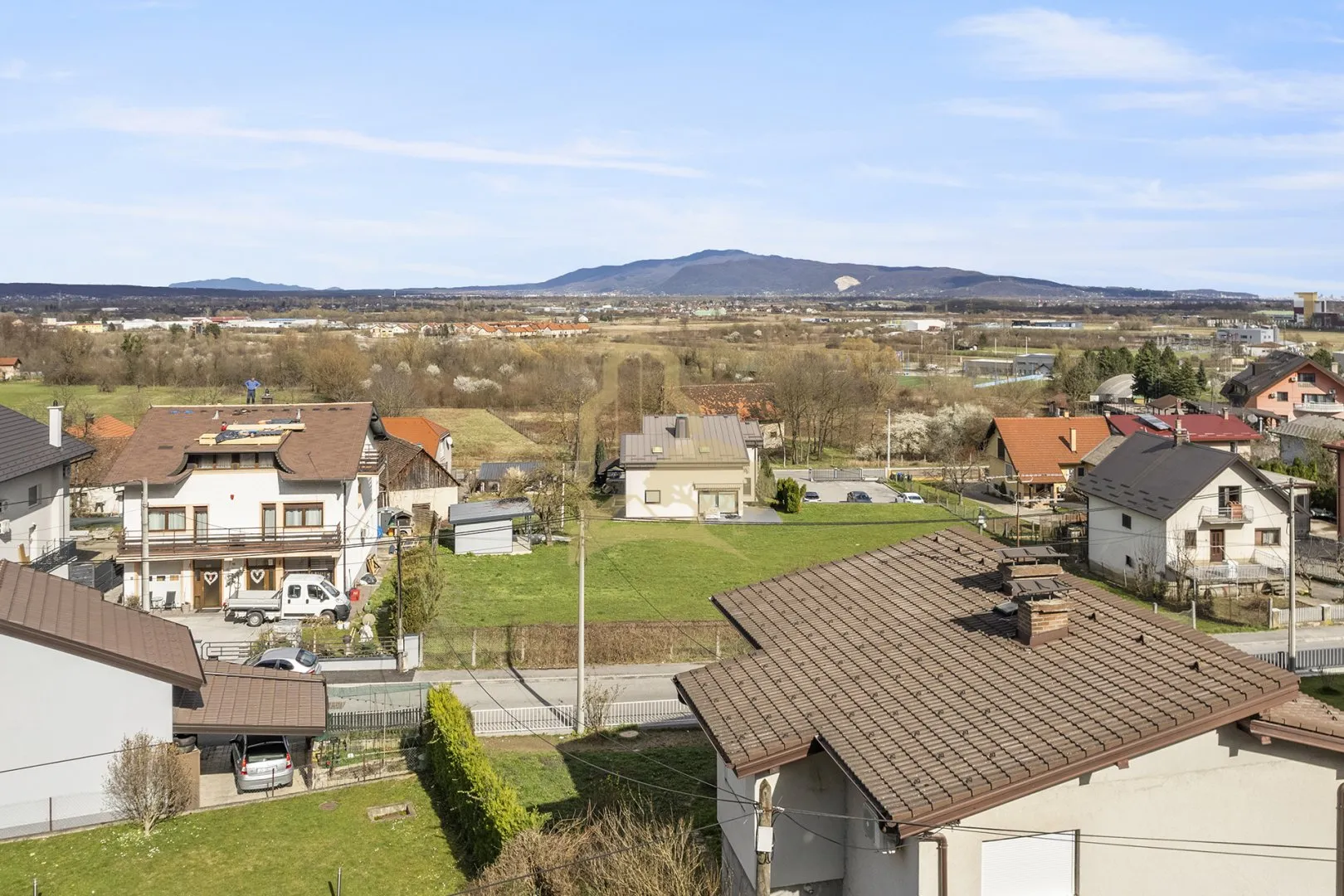 adaptirana kuća s dva manja stana, samobor - slika 33