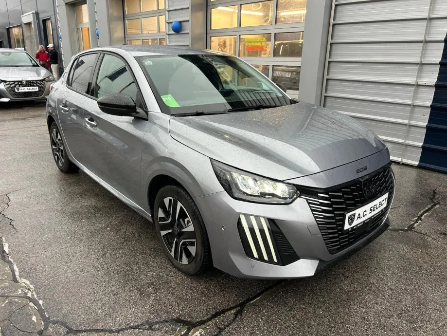 peugeot 208 hybrid 110 e-dcs6 - 2025 - 13000 km - gratis registracija - slika 3