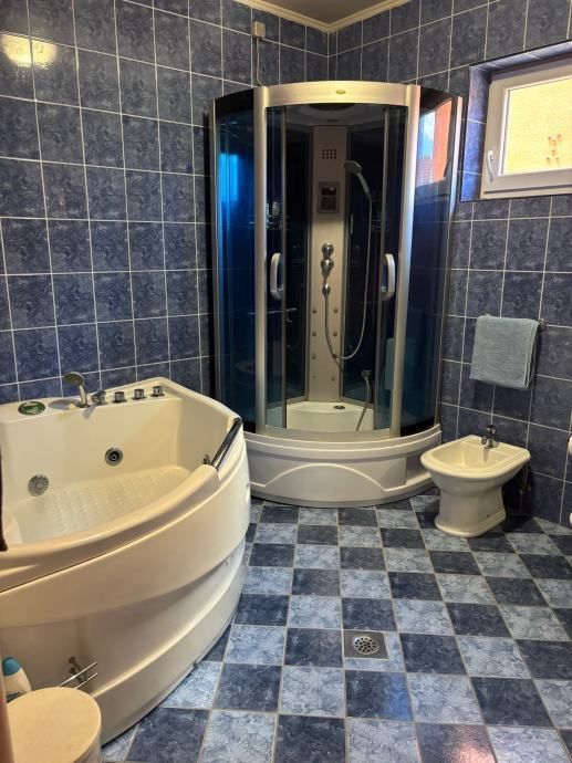 kuća/vila: osijek, retfala, 383.00 m2 (iznajmljivanje) - slika 7