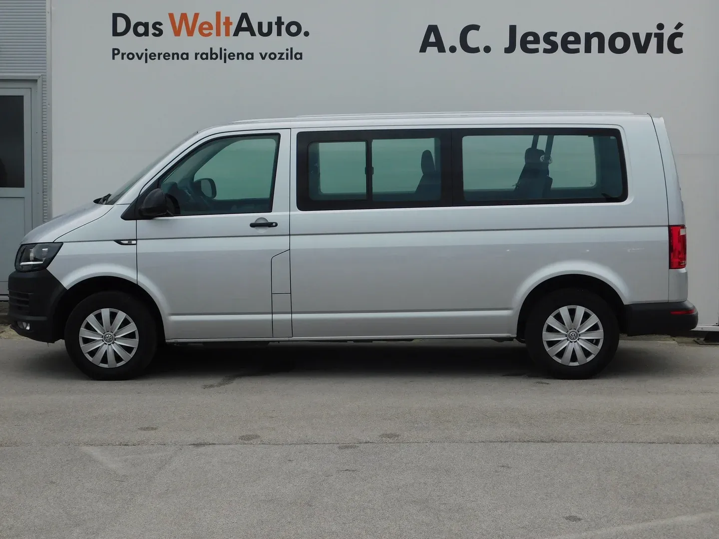 09910 vw caravelle trendline 2.0 tdi dsg - slika 6