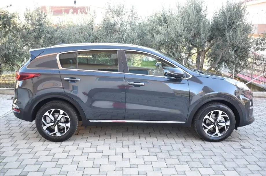 kia sportage 1.6 crdi automatik -dab,kamera,android&apple -design - slika 5