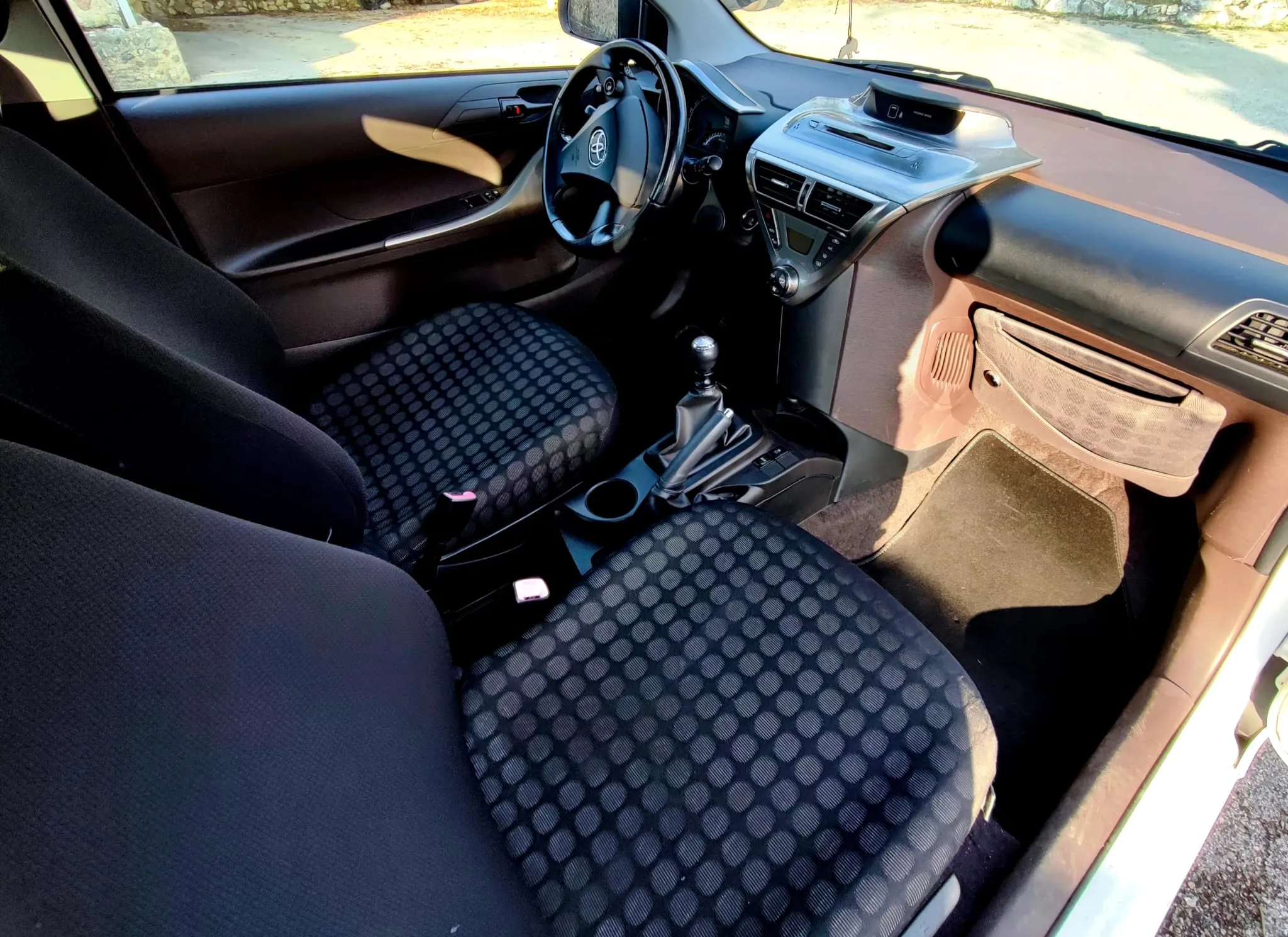 toyota iq+ - slika 11