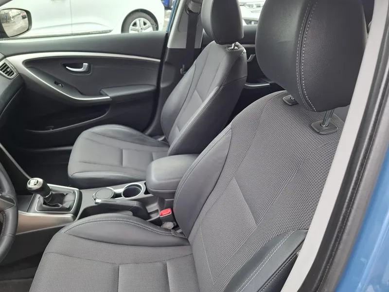 hyundai i30 1.4 crdi*trend*klima*park.senzori* - slika 10