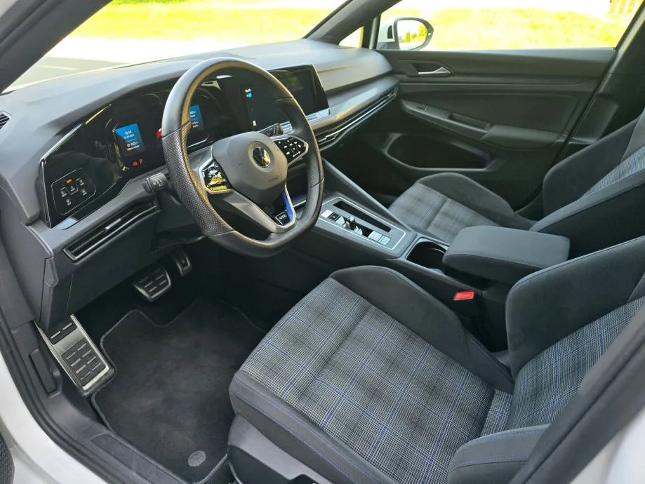vw golf 8 gte automatik, led, virtual, ambi, acc, alu, reg. 09/26 - slika 18